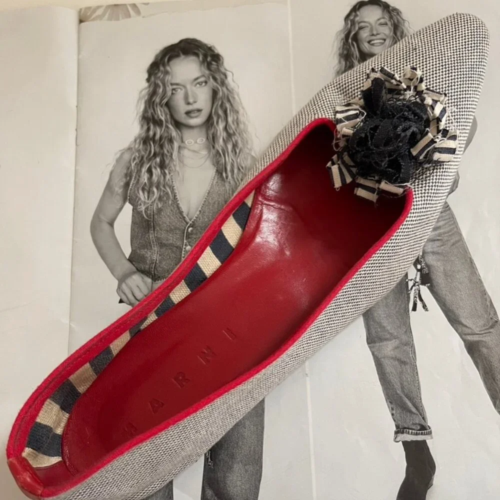 MARNI Red, White & Black Stripe Leather & Canvas Pointy Toe Flats; Size 9 (39.5)